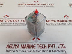 Scanning devices 110b-a photoelectric amplifier