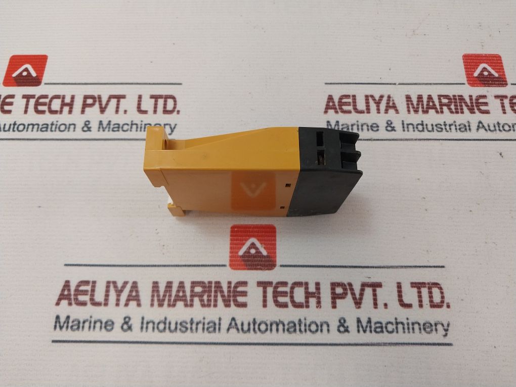 Schiele 2.411.700.03 Time Relay