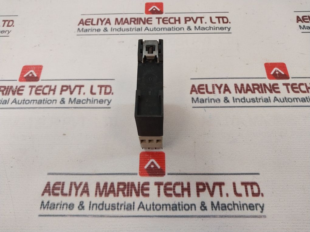 Schiele 2.430.103.02 Contact Time Relay 250V 4A