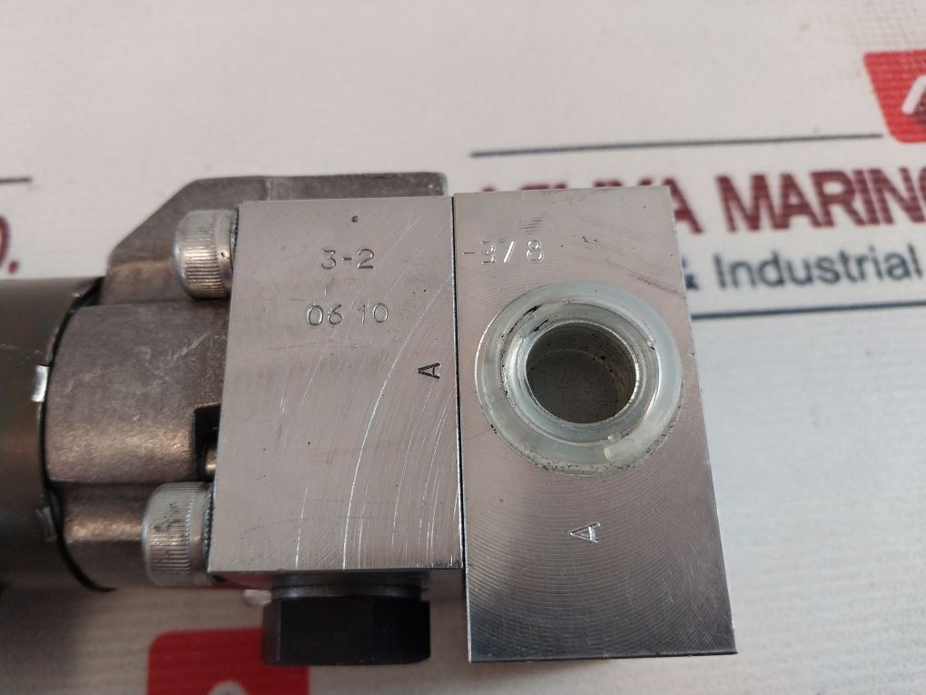 Schienle 4900 017/4 Solenoid Valve 24V Dc