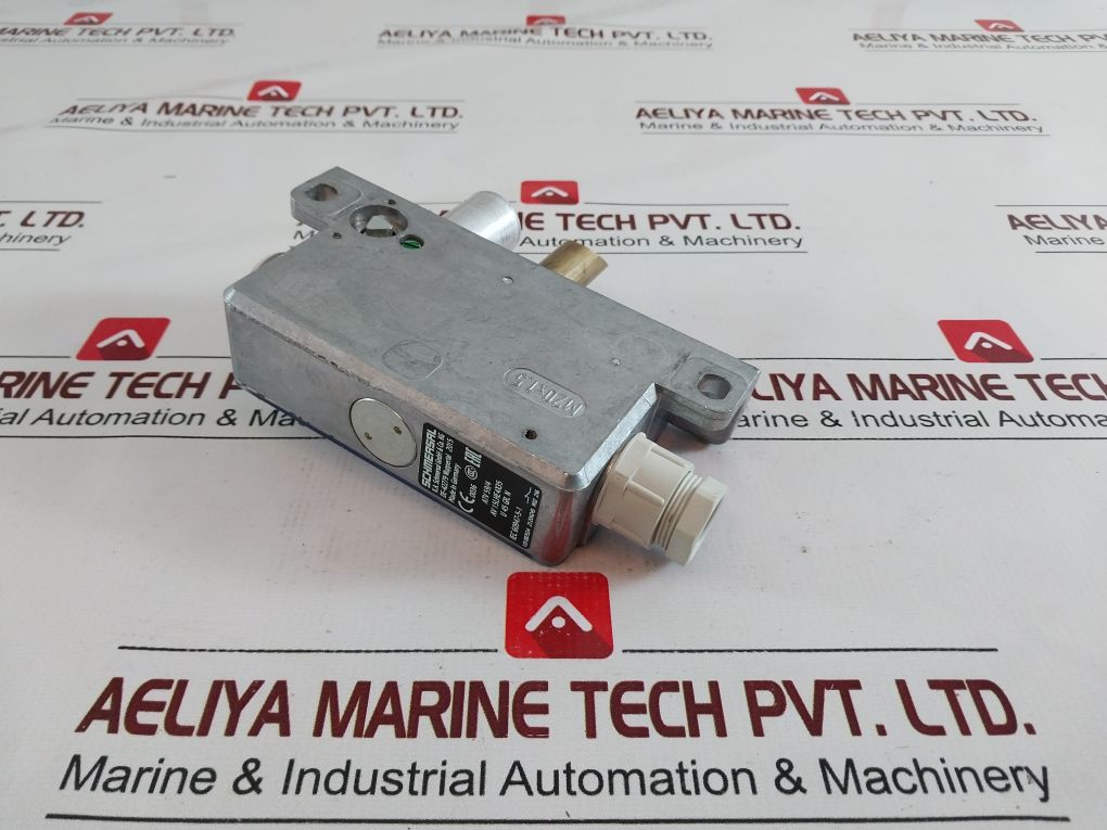 Schmersal Atv 59/4 Door Locking System