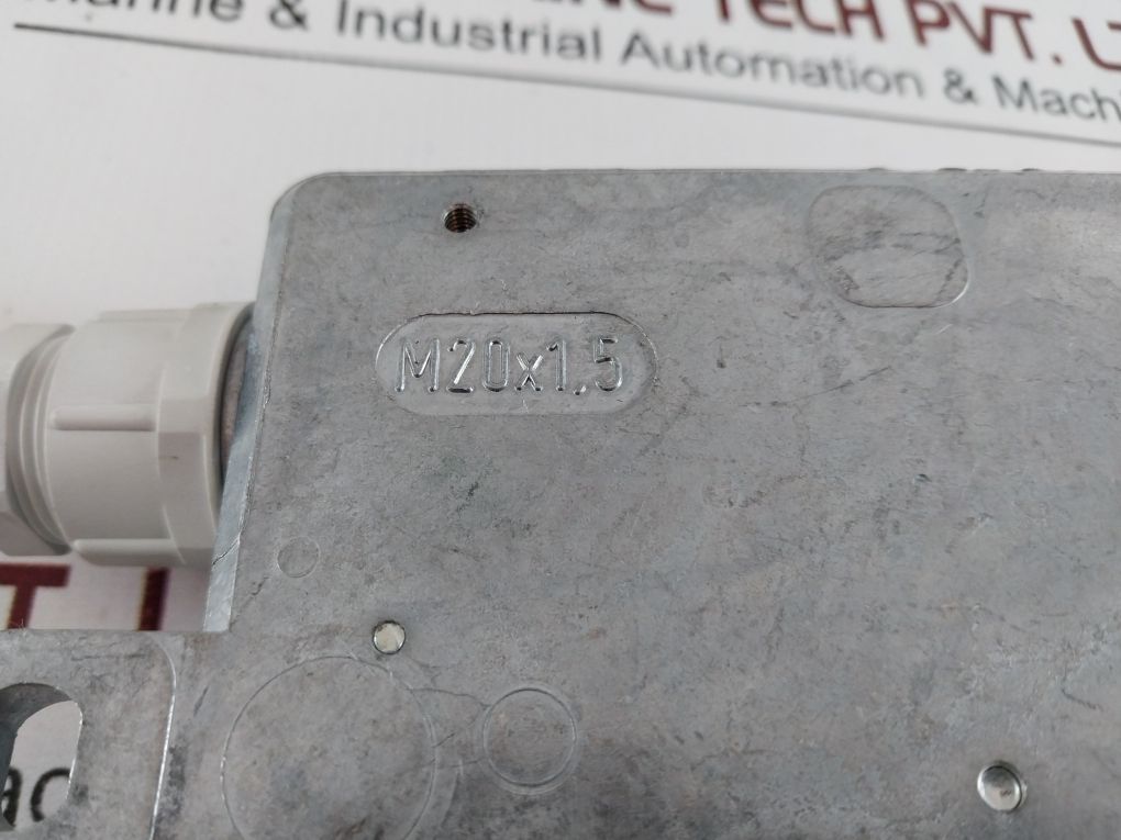 Schmersal Atv 59/4 Door Locking System