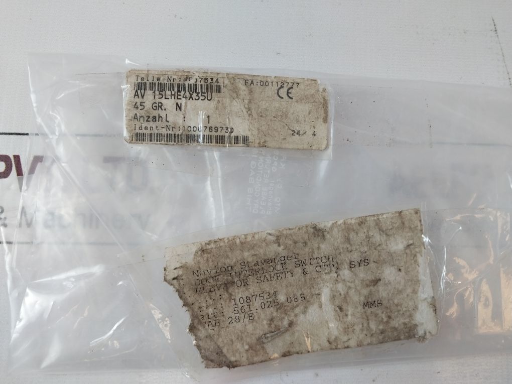 Schmersal Atv 59/4 Door Locking System