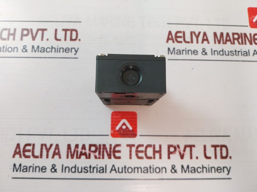 Schmersal Az 15 Zvk-m16 Safety Switch M2-100726-00034