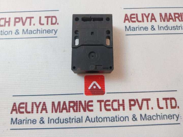 Schmersal Az 15 Zvk Safety Interlock Switch A600