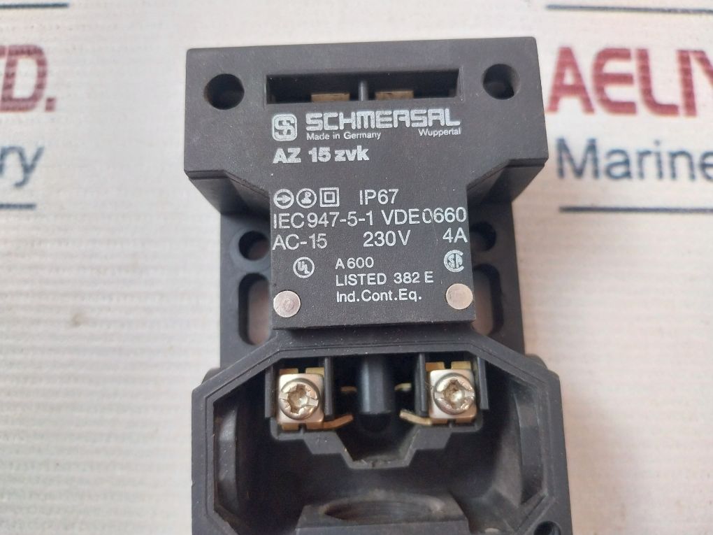Schmersal Az 15 Zvk Safety Interlock Switch A600