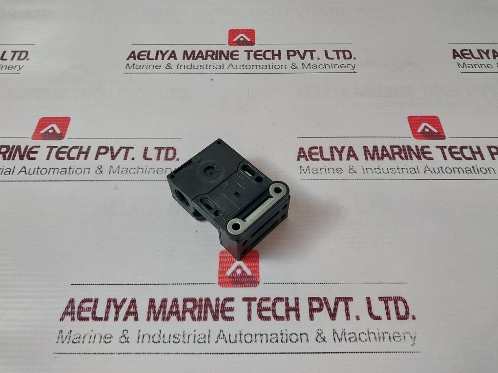 Schmersal Az 15 Zvrk-m16 Interlock Safety Switch 553.89.05.220, 500V Ip67