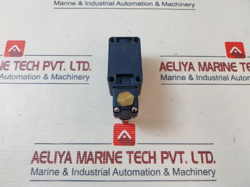 Schmersal Mv8H 330-11Y Limit Switch