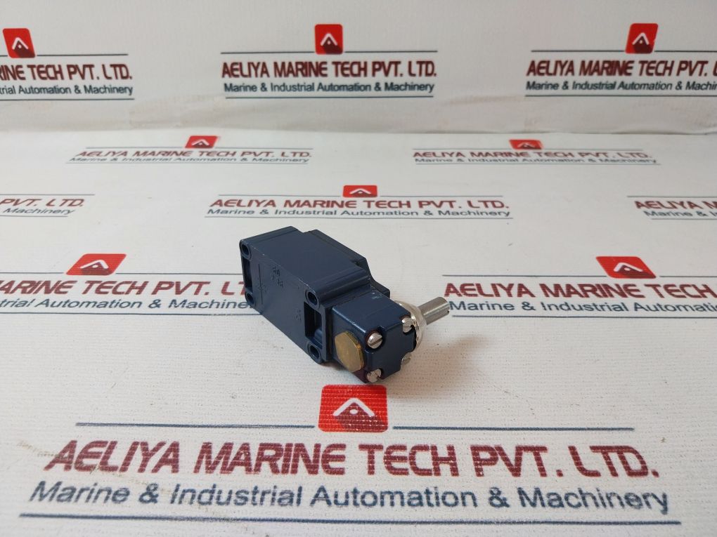 Schmersal Mv8H 330-11Y Limit Switch