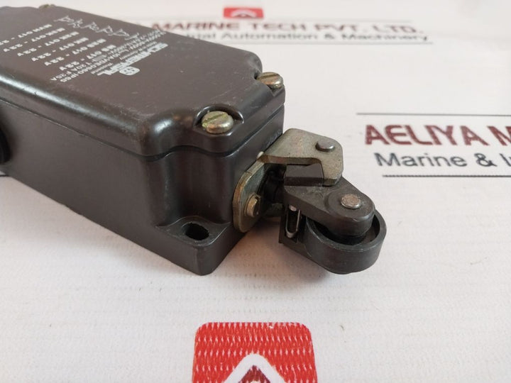 Schmersal Mvh 017-22Y Limit Switch 500V~600V