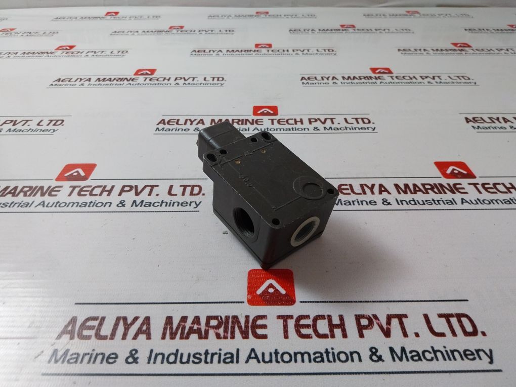 Schmersal Ts 015-11Y Heavy Duty Limit Switch 500V-600V