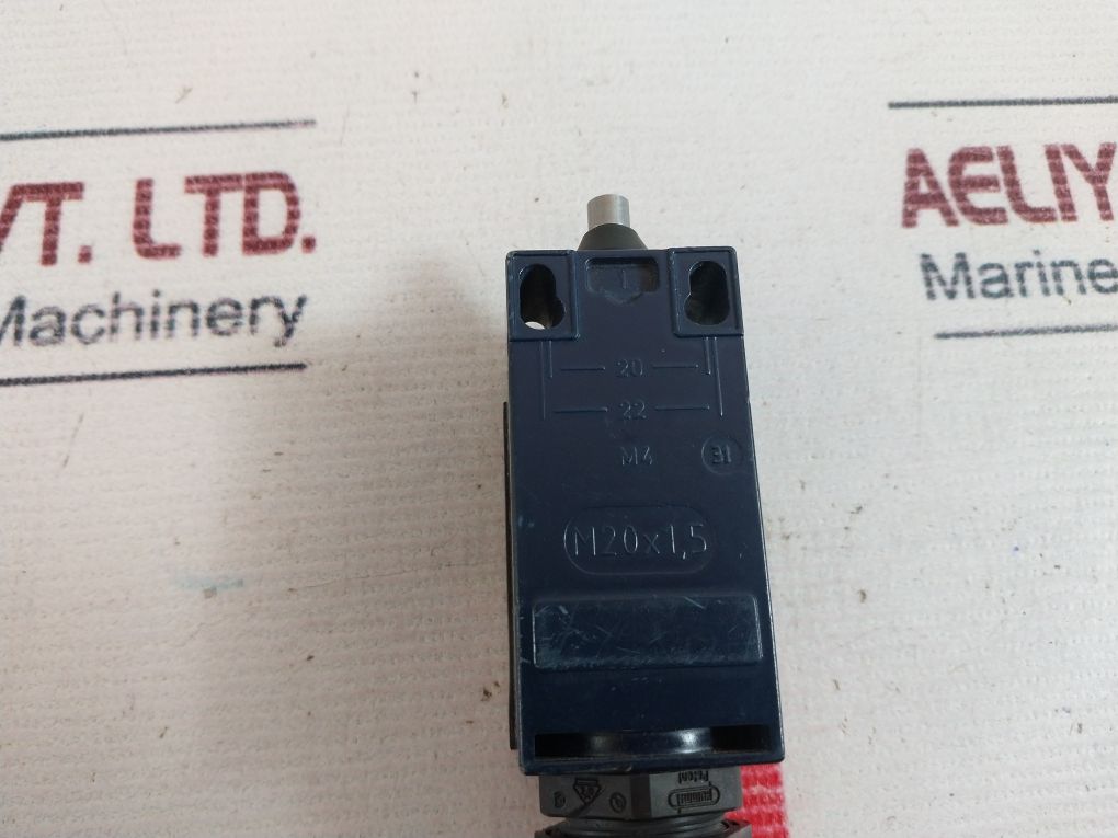 Schmersal Ts 235-11Z Limit Switch