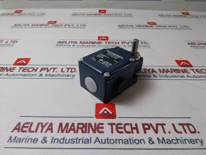 Schmersal Uvh 432Y-m20 Limit Switch