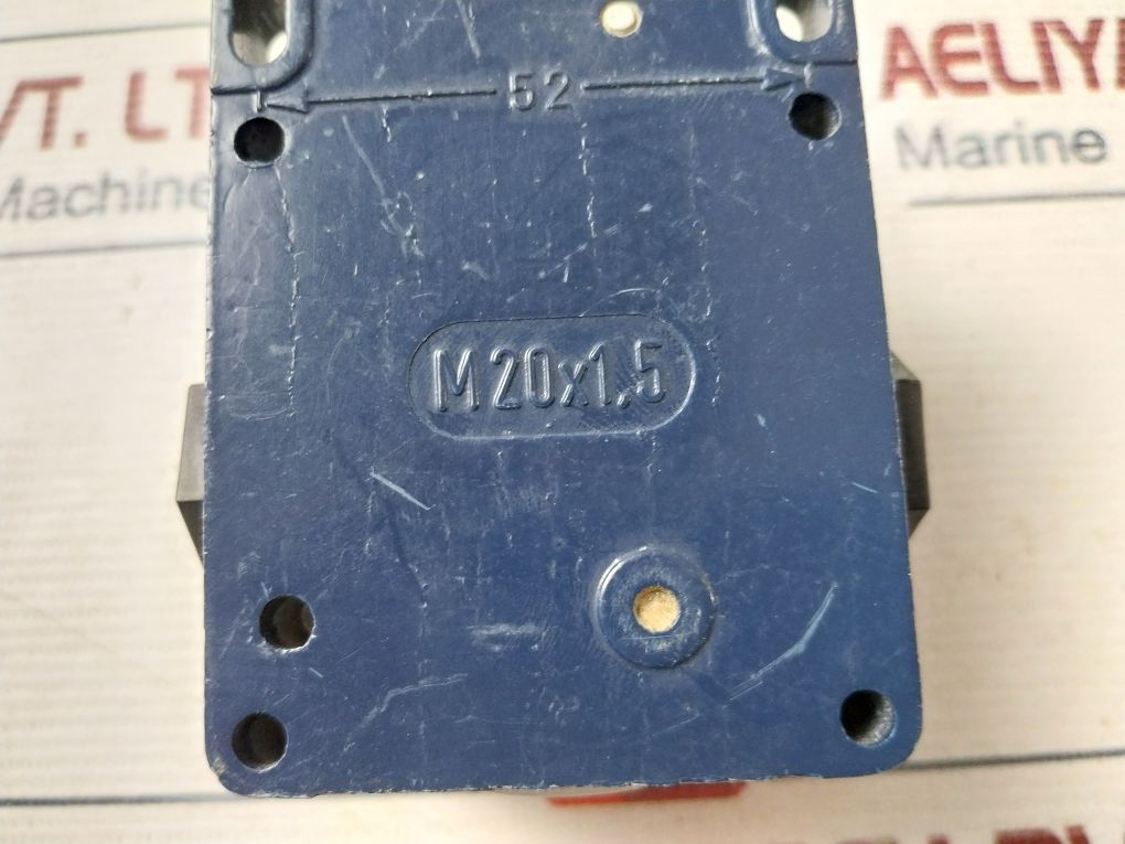 Schmersal Uvh 432Y-m20 Limit Switch