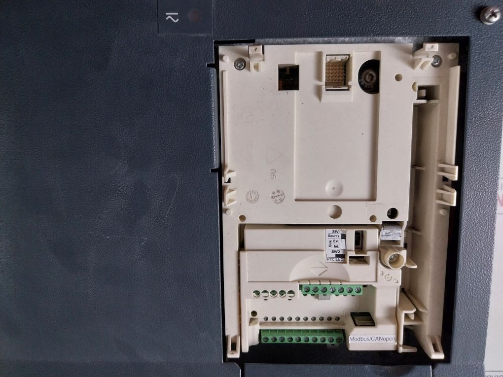 Schneider Atv71Hd55N4Z Variable Speed Drive 75°C