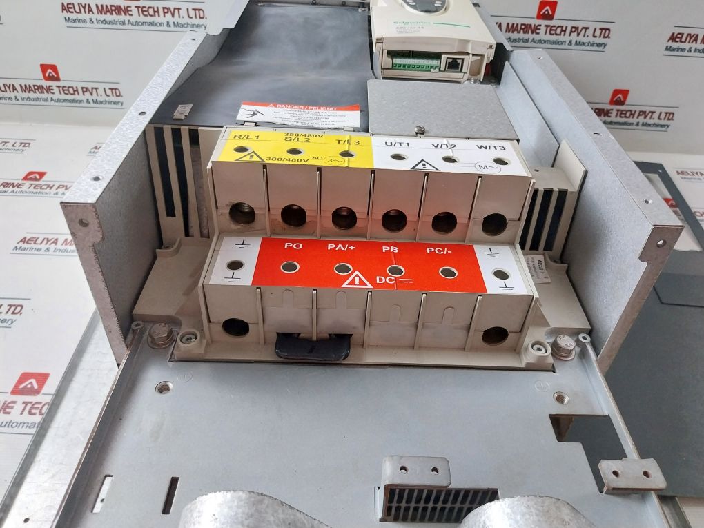 Schneider Atv71Hd55N4Z Variable Speed Drive 75°C