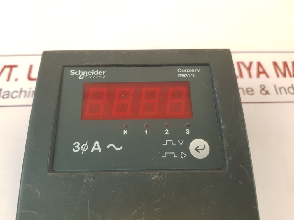 Schneider Conzerv Dm3110 Amp Meter