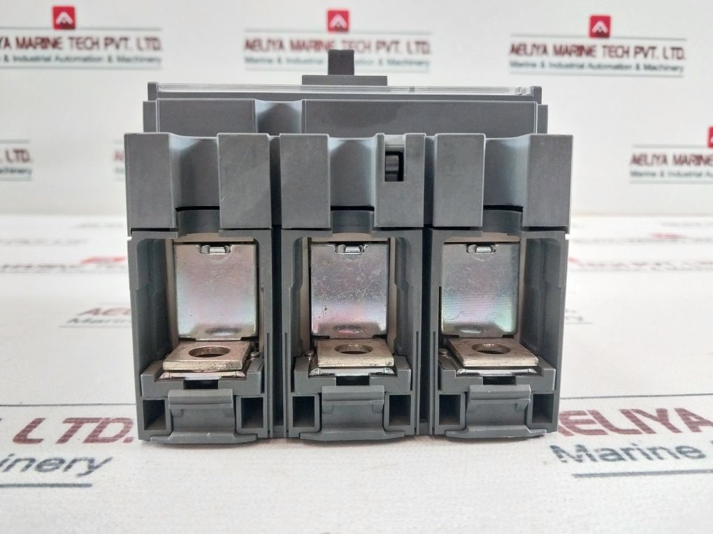 Schneider Cvs100N Circuit Breaker 50/60Hz