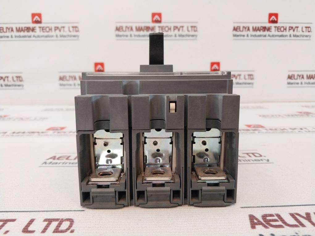 Schneider Cvs250N Circuit Breaker/Switch-disconnector