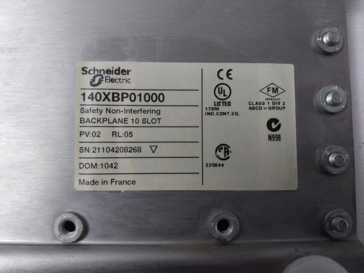Schneider 140Xbp01000 Safety Non-interfering Backplane 10 Slot Pv:02 Rl:05