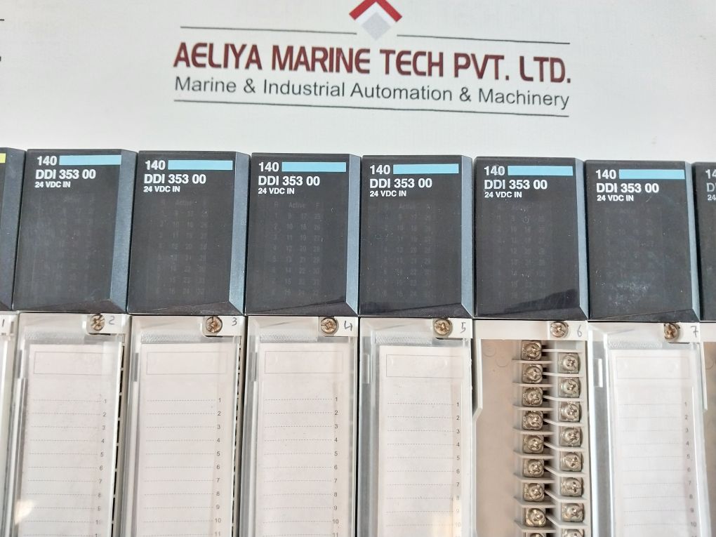 Schneider Electric 140Cra93200,140Ddi35300,140Ddo35300,140Aci04000,140Cps12420 Rack