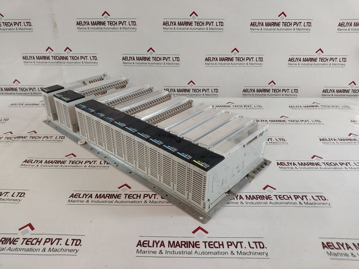 Schneider Electric 140Cra93200,140Ddi35300,140Ddo35300,140Aci04000,140Cps12420 Rack