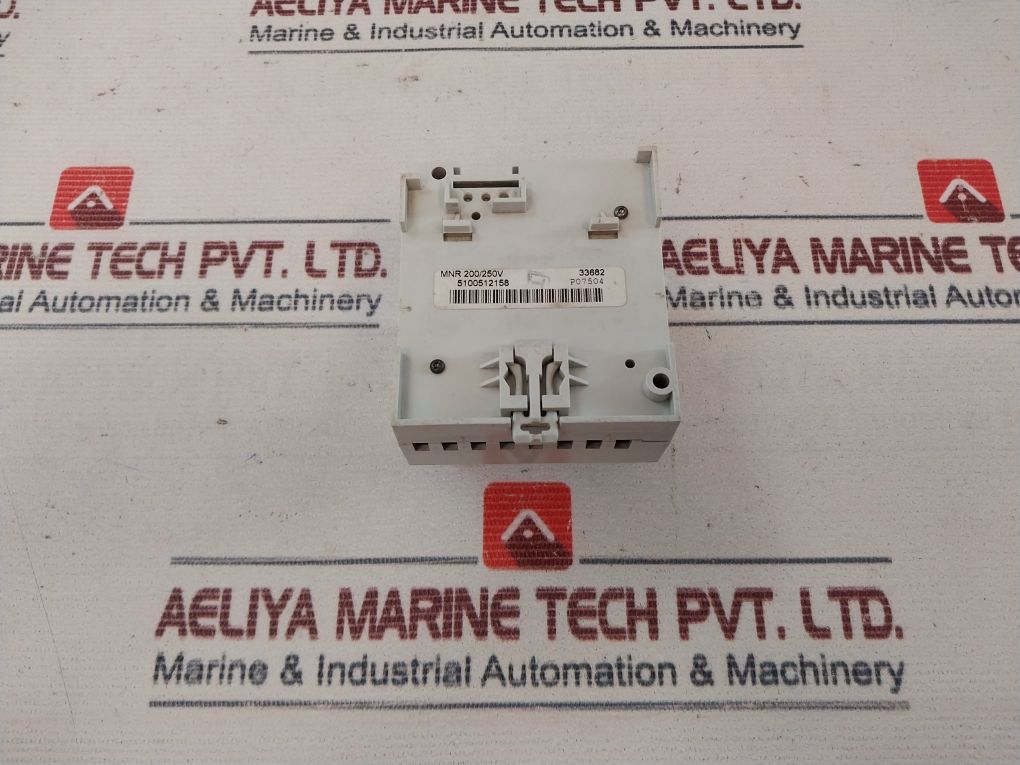 Schneider Electric 200/250 V Ac/Dc Time Delay For Uvr
