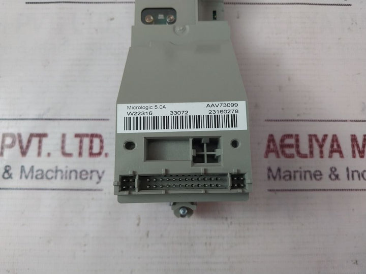 Schneider Electric 33072 Digital Circuit Breaker (Without Battery)