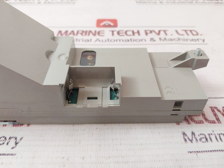 Schneider Electric 33072 Digital Circuit Breaker (Without Battery)