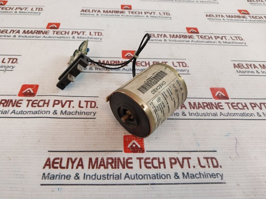 Schneider Electric 685 658 Circuit Breaker Xf-e Closing Release 200/250Vac