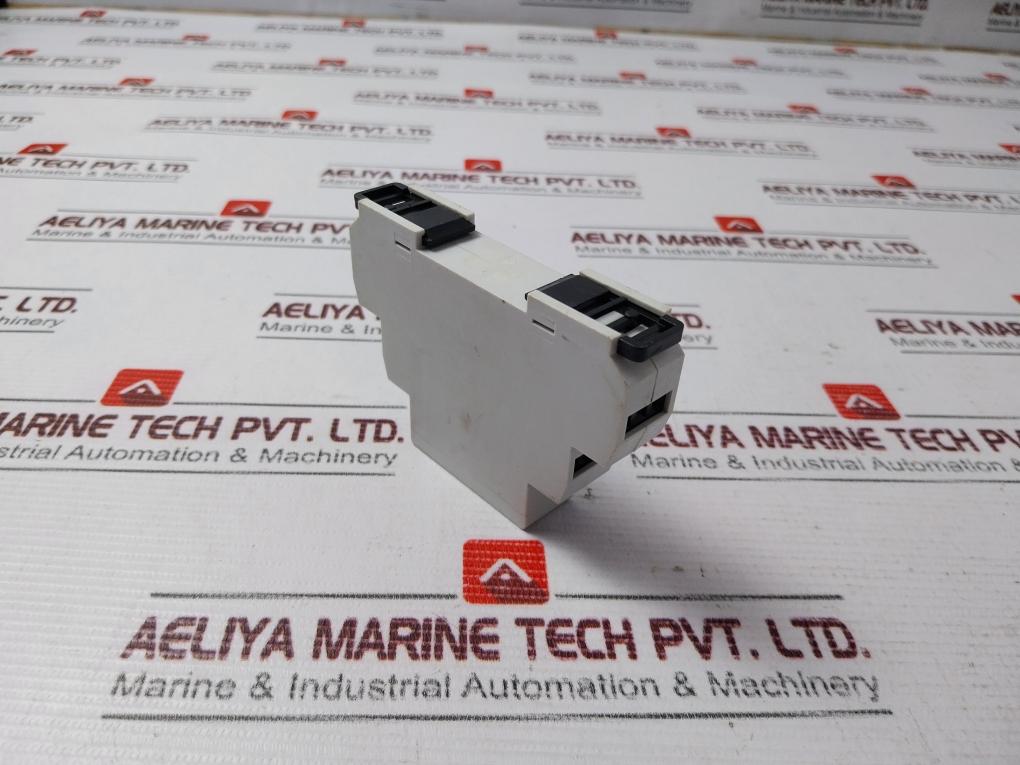 Schneider Electric 822Td10H-uni Time Delay Relay 12-240 Vac/Dc