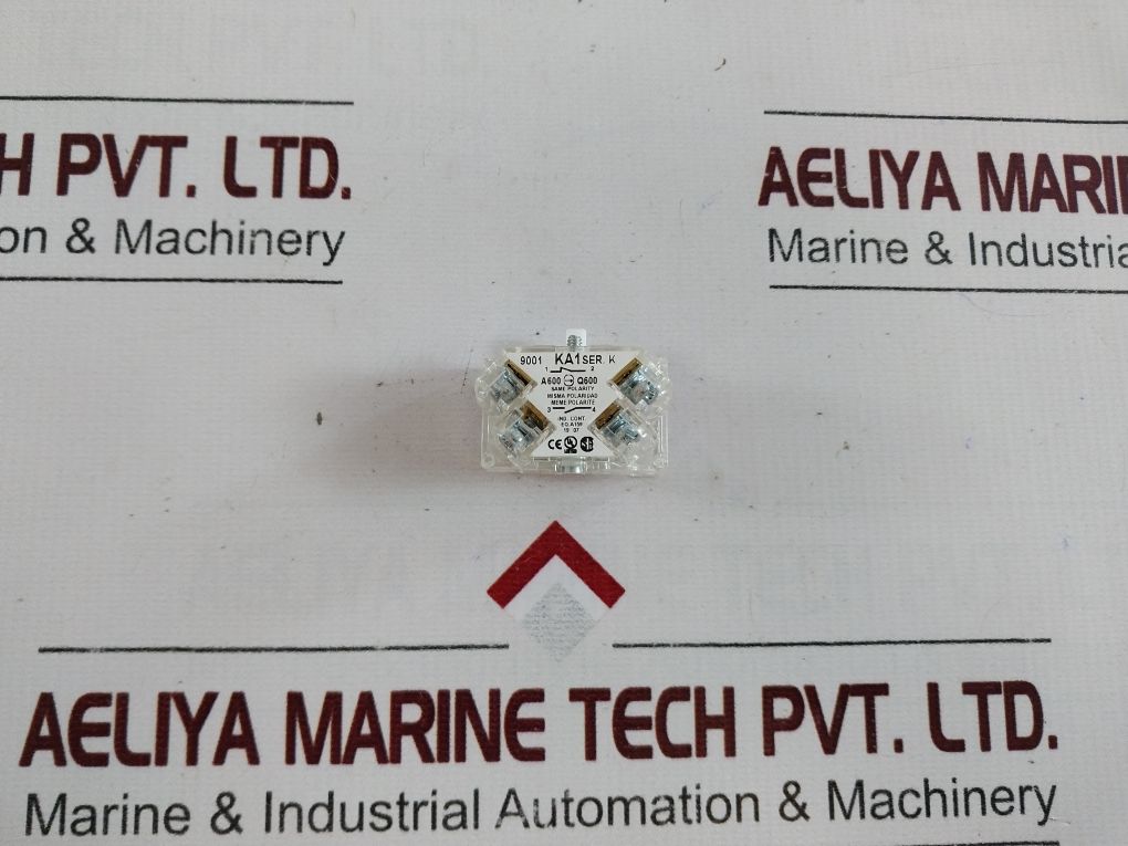 Schneider Electric 900 1Ka1 Finger Safe Contact Block