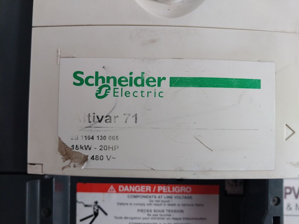 Schneider Electric Altivar 71 Variable Frequency Drive 480V Ac