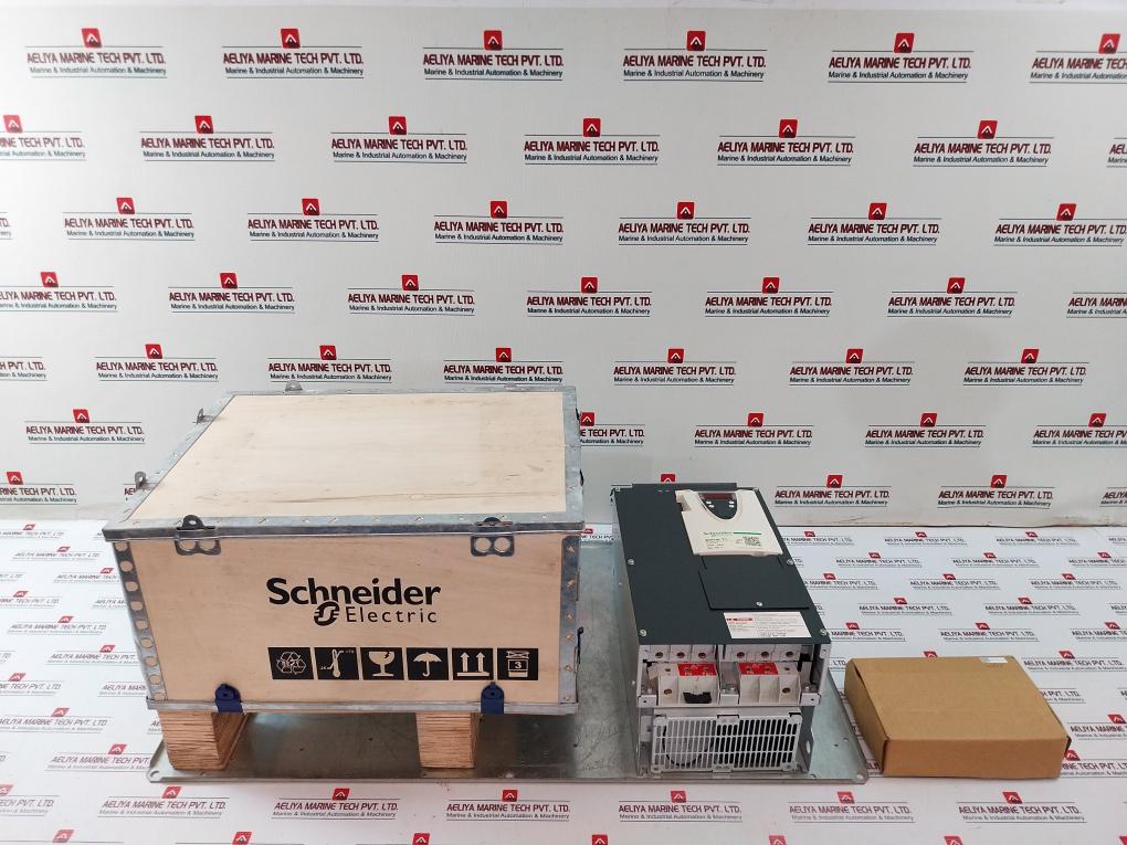Schneider Electric Altivar 71 Ac Speed Drive Atv71Hd22N4Z
