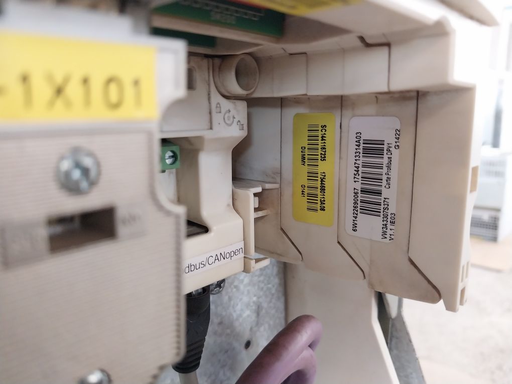 Schneider Electric Altivar 71Q Variable Speed Drive Atv71Qc16Y