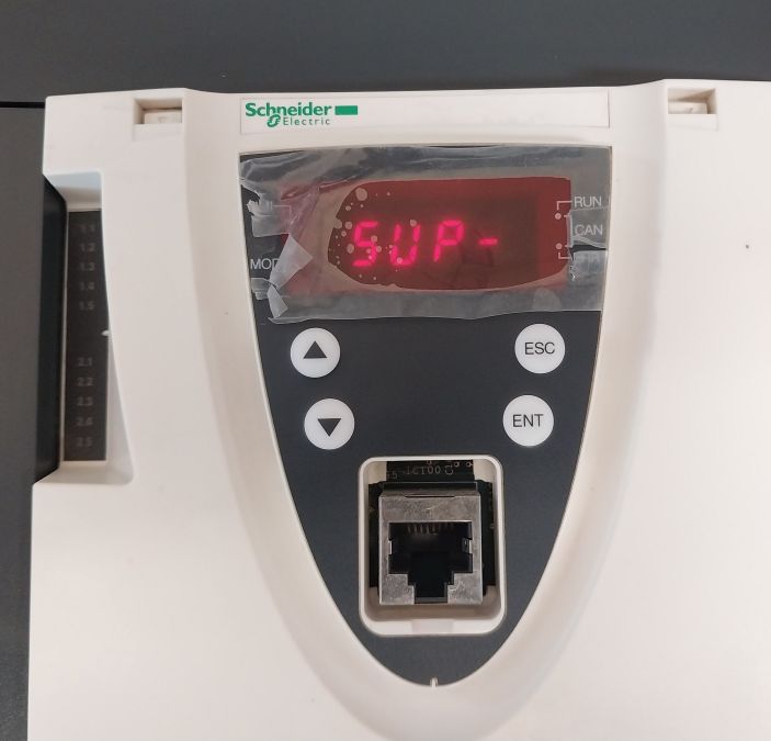 Schneider Electric Atv71Hu30N4 Ac Drive