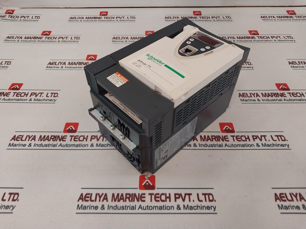 Schneider Electric Atv71Hu30N4 Ac Drive