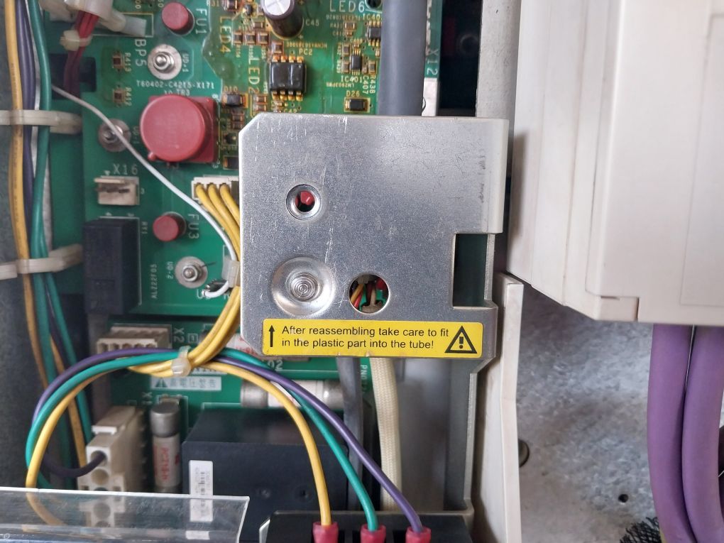 Schneider Electric Atv71Qc16Y Variable Speed Drive