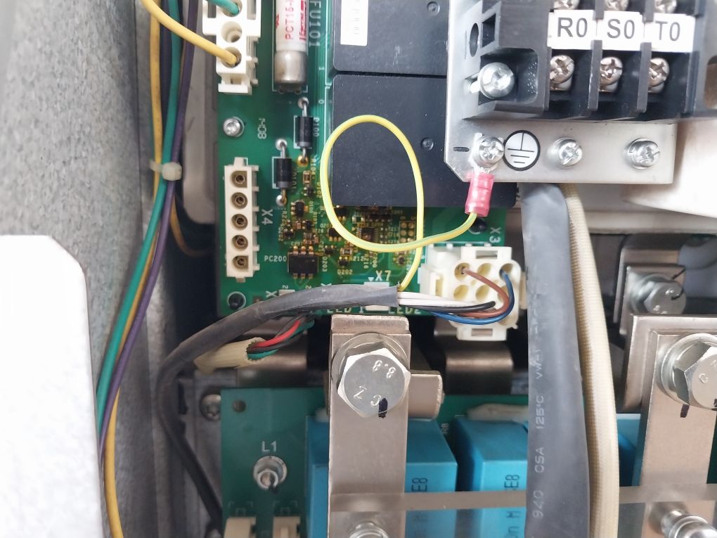 Schneider Electric Atv71Qc16Y Variable Speed Drive