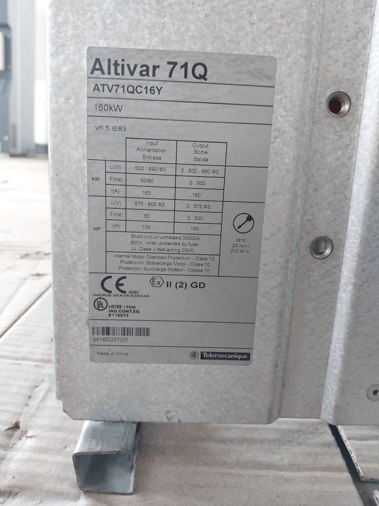 Schneider Electric Atv71Qc16Y Variable Speed Drive