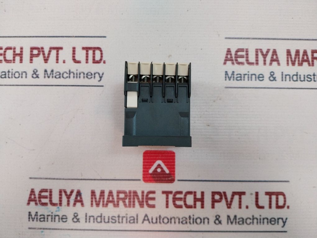 Schneider Electric Ca2Kn22M7 Control Relay 220/230V