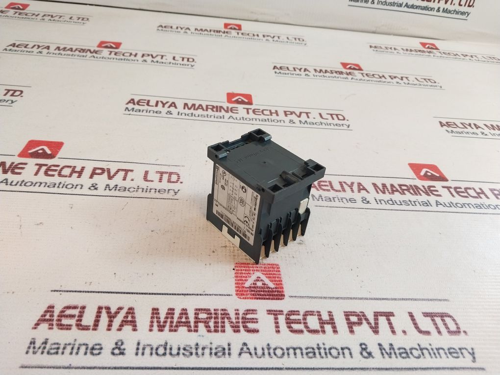 Schneider Electric Ca2Kn 31M7 Control Relay