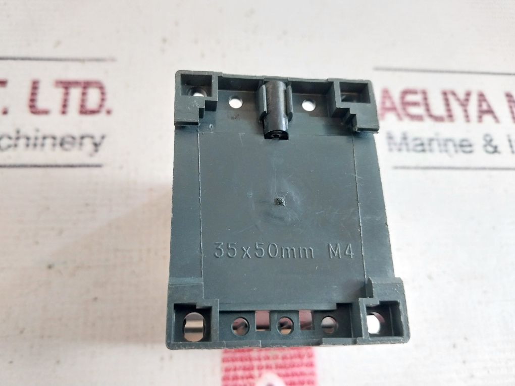 Schneider Electric Ca2Kn 31M7 Control Relay