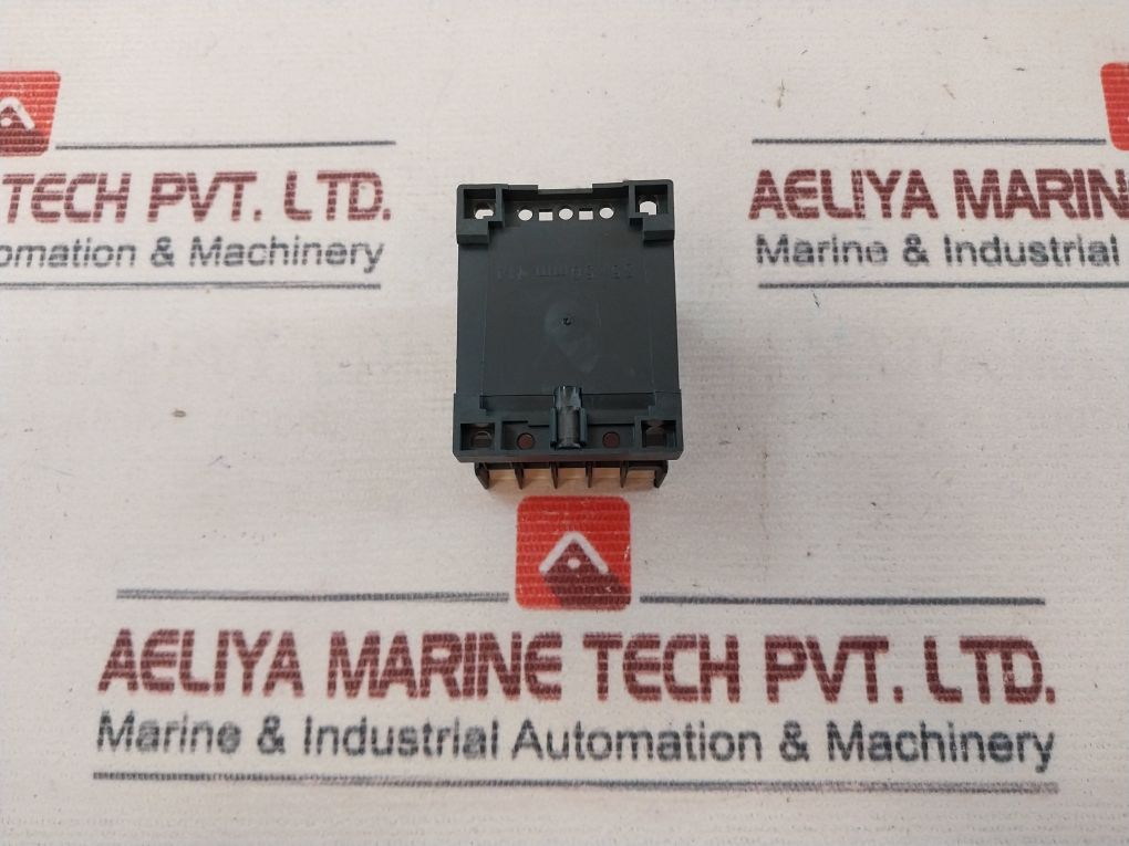 Schneider Electric Ca2Kn Control Relay
