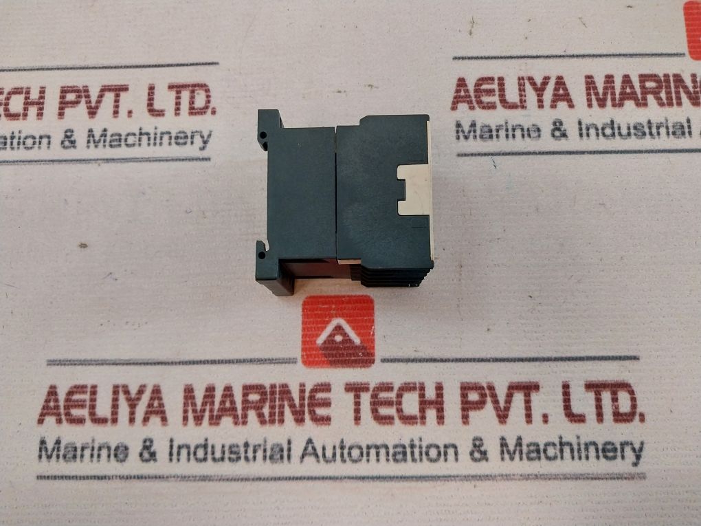 Schneider Electric Ca2Kn Control Relay