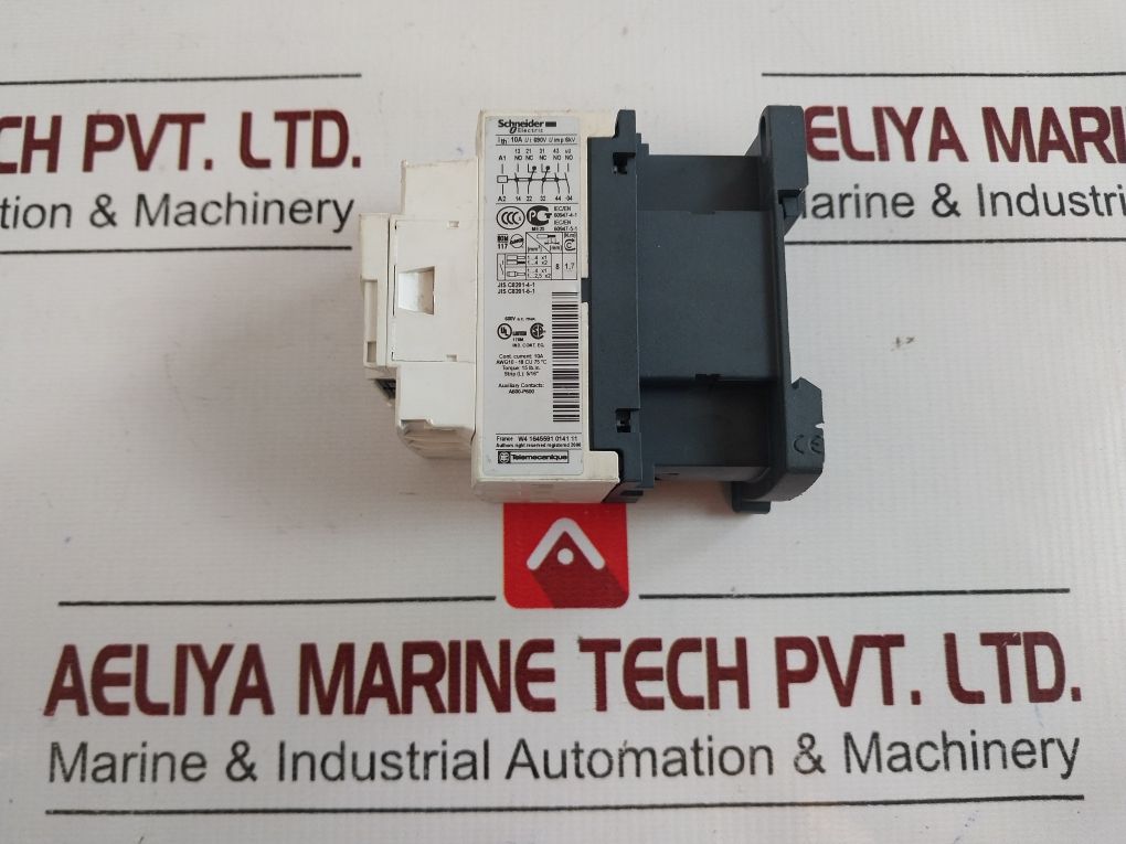 Schneider Electric Cad32 Contactor