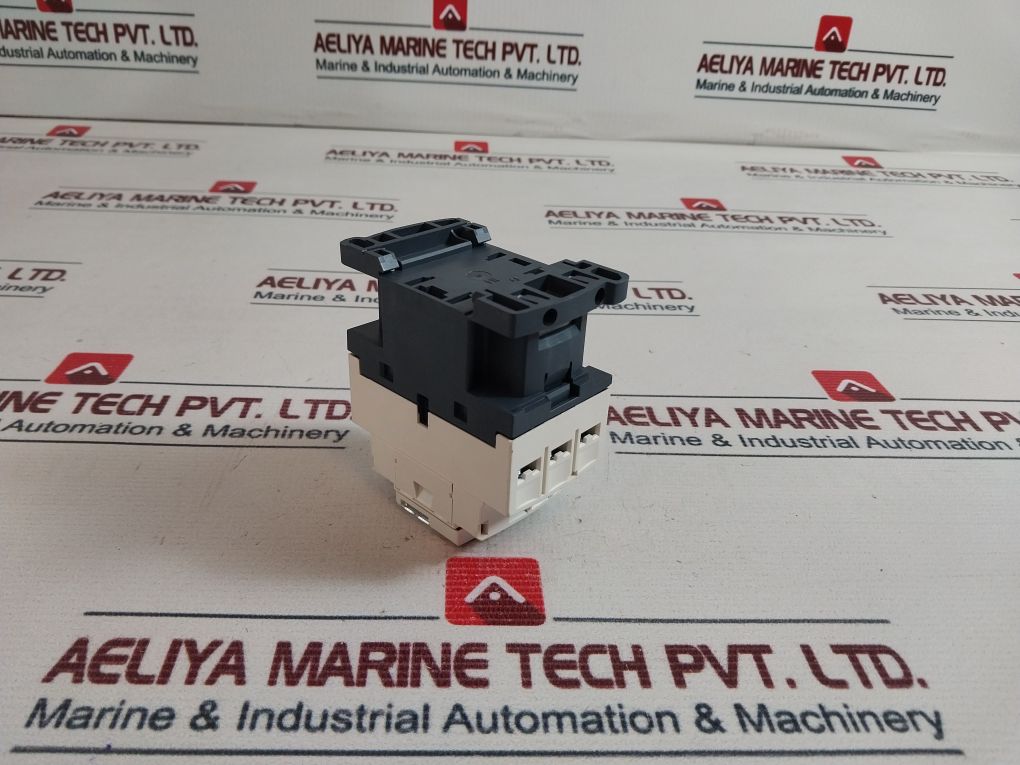 Schneider Electric Cad32 Control Relay 48V 50/60Hz