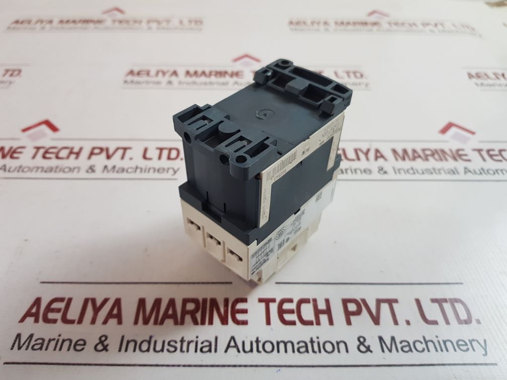 Schneider electric cad32 md control relay