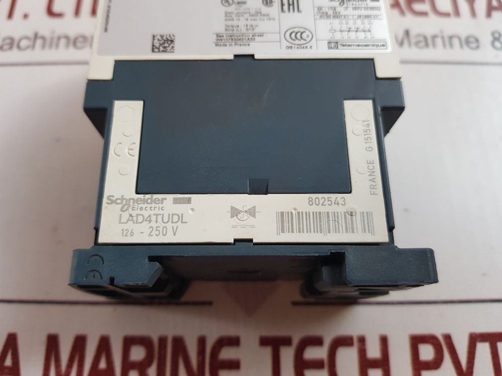 Schneider electric cad32 md control relay