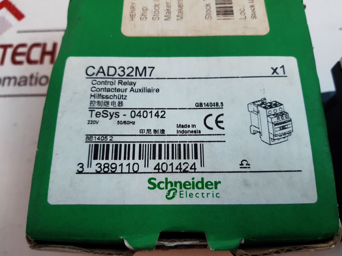 Schneider Electric Cad32M7 Control Relay